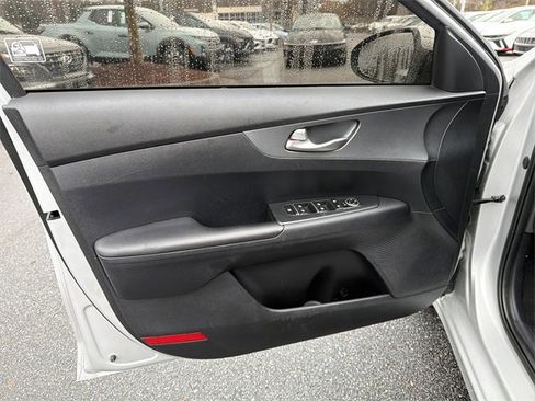 Used 2020 Kia Forte LXS image 10