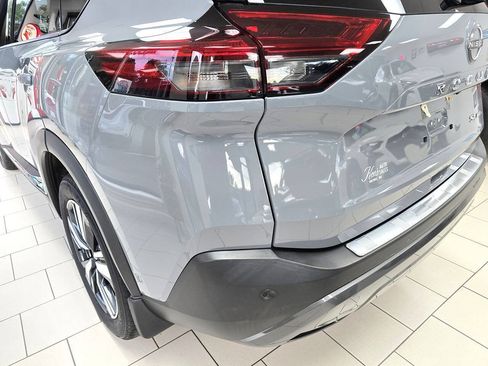 Used 2023 Nissan Rogue SL w/ SL Premium Package AWD/4WD image 14