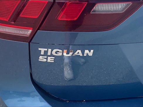 Used 2019 Volkswagen Tiguan SE w/ Panoramic Sunroof Package FWD image 31