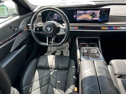 Used 2023 BMW 760i xDrive AWD/4WD image 22