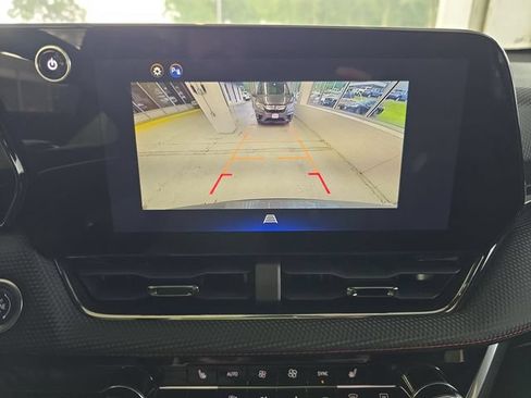 Used 2025 Chevrolet Equinox RS FWD image 17