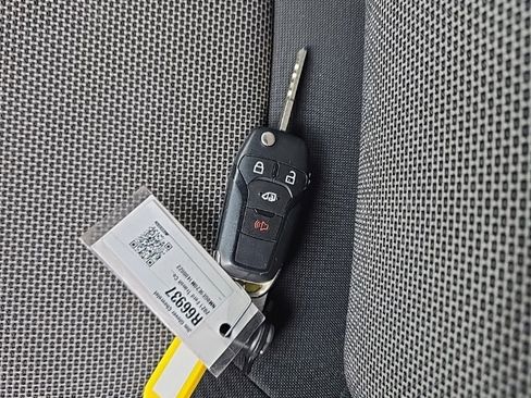 Used 2021 Ford Transit Connect XL image 54