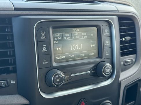 Used 2018 RAM 2500 Tradesman w/ Chrome Appearance Group image 25