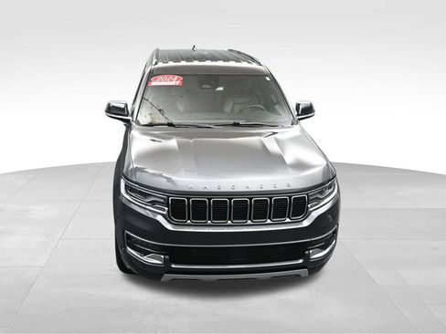 Used 2024 Jeep Wagoneer Series II w/ Flexible Seating Group RWD image 41