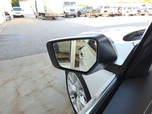 Used 2019 Chevrolet Impala Premier w/ Premier Convenience Package FWD image 39