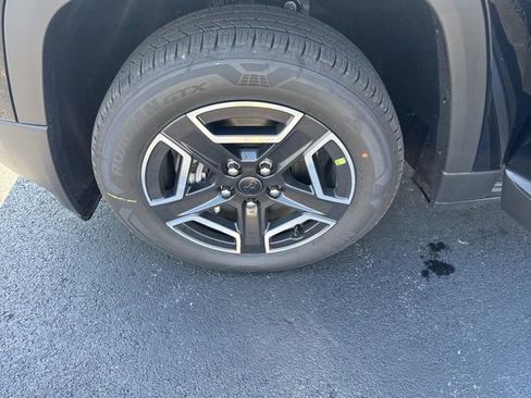 New 2026 Jeep Cherokee Limited image 16