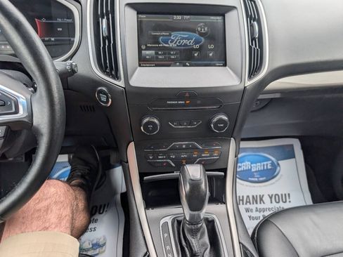Used 2015 Ford Edge SEL w/ Equipment Group 201A AWD/4WD image 16