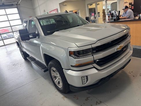 Used 2017 Chevrolet Silverado 1500 LT w/ All Star Edition image 3
