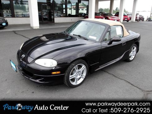 Used 2004 MAZDA MX-5 Miata LS image 1