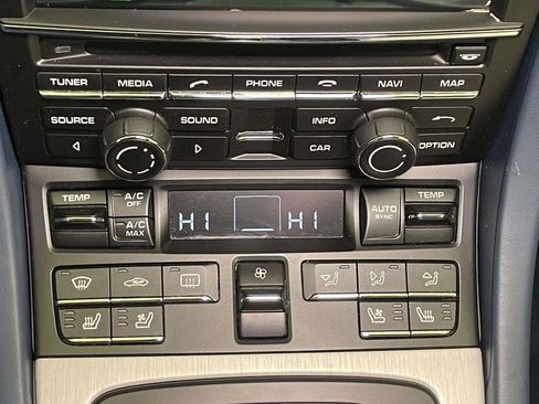 Used 2015 Porsche 911 Turbo S image 29