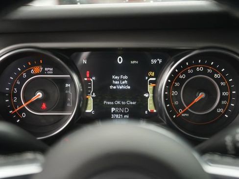 Used 2022 Jeep Wrangler Unlimited Sahara w/ Cold Weather Group image 24