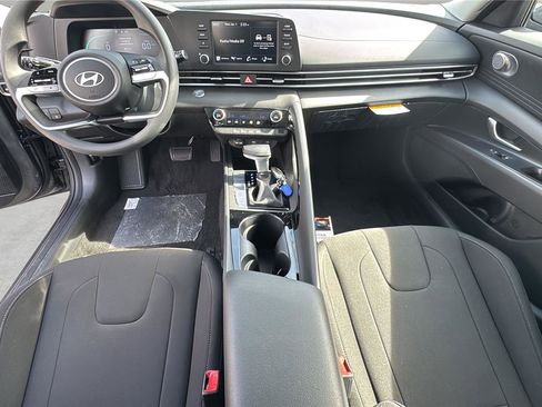 New 2026 Hyundai Elantra Blue FWD image 16