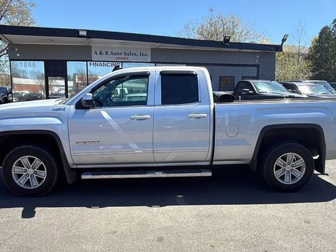 Used 2015 GMC Sierra 1500 SLE w/ SLE Value Package AWD/4WD image 4