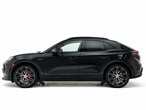 New 2026 Porsche Macan 4S Electric image 2