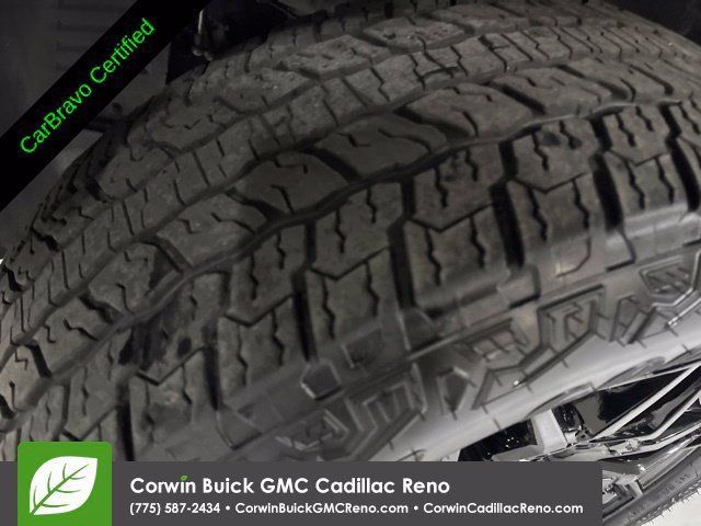 Certified 2026 GMC Hummer EV 4x4 Crew Cab w/ LPO, Dark Essentials Package image 43