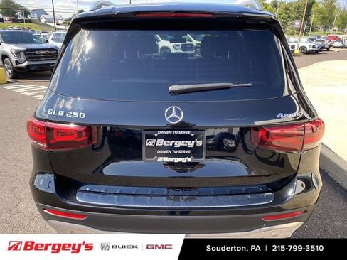 Used 2023 Mercedes-Benz GLB 250 4MATIC image 36