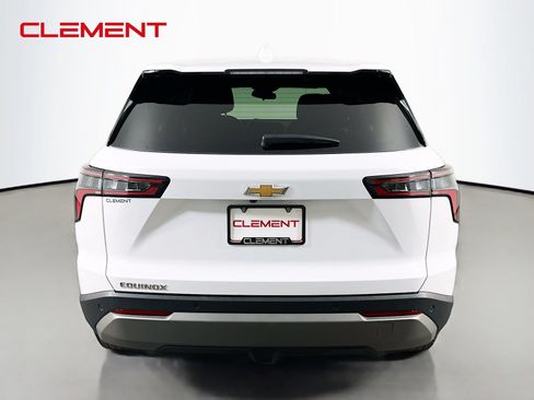 Used 2025 Chevrolet Equinox LT FWD image 8