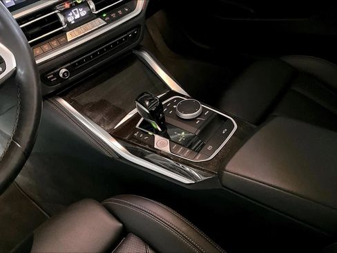 Used 2023 BMW M440i Convertible w/ Premium Package image 15