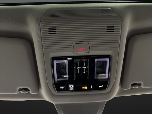 Certified 2024 Volkswagen Atlas SEL Premium R-Line image 27