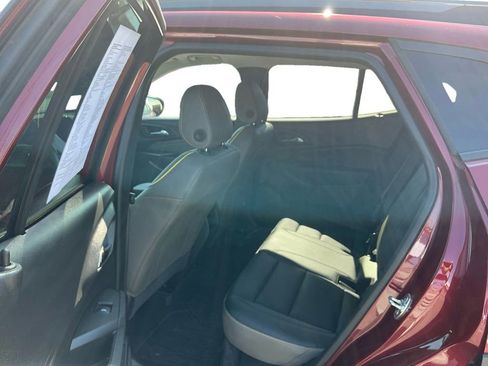 Used 2024 Chevrolet Trax ACTIV w/ Sunroof Package image 21