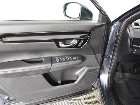 Used 2025 Honda CR-V Sport Touring image 38