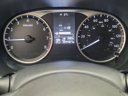 Used 2018 Nissan Kicks S image 23