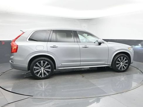 Used 2024 Volvo XC90 B5 Core w/ Protection Package Premier AWD/4WD image 9