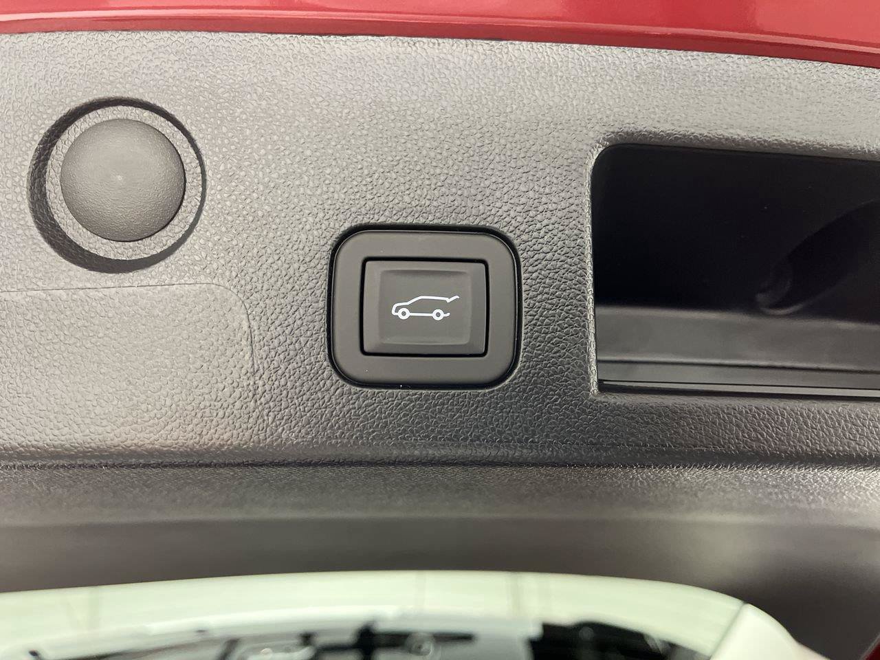 Certified 2026 GMC Terrain Denali AWD/4WD image 35