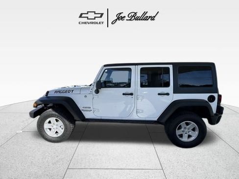 Used 2011 Jeep Wrangler Unlimited Sport image 6