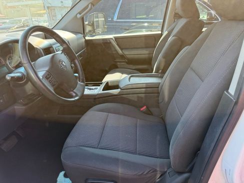 Used 2012 Nissan Titan SV w/ SV Premium Utility Pkg RWD image 12