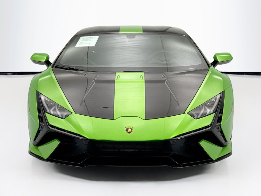 Used 2024 Lamborghini Huracan Tecnica RWD image 2
