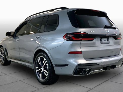 Used 2025 BMW X7 M60i AWD/4WD image 11
