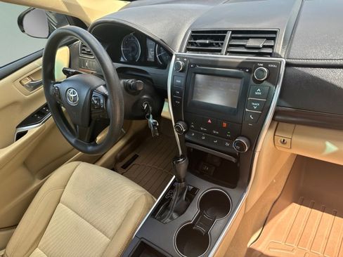 Used 2016 Toyota Camry LE FWD image 23