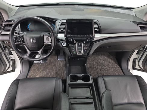 Used 2021 Honda Odyssey Touring image 9
