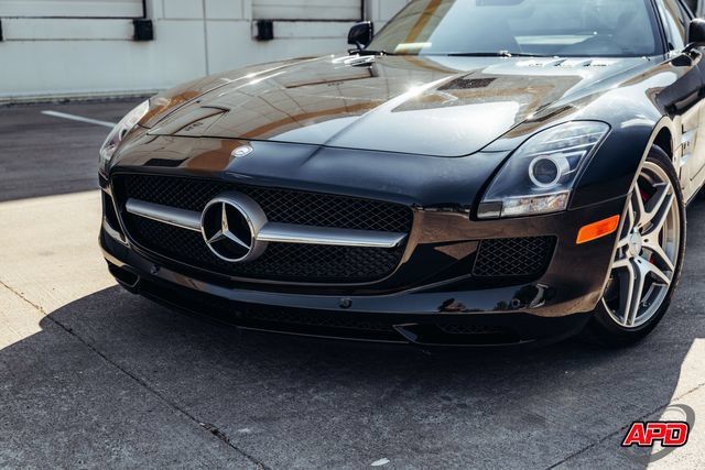 Used 2012 Mercedes-Benz SLS AMG Coupe image 25