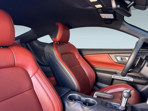 Used 2024 Ford Mustang GT Premium w/ GT Performance Package image 31