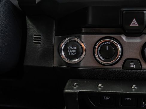Used 2023 Toyota Tacoma TRD Pro AWD/4WD image 79