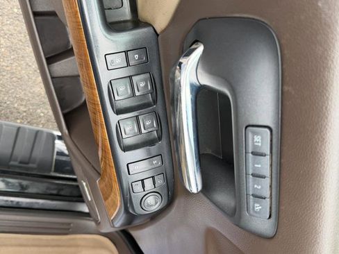 Used 2017 GMC Sierra 1500 SLT image 13