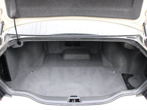 Used 2001 Lexus LS 430 image 16