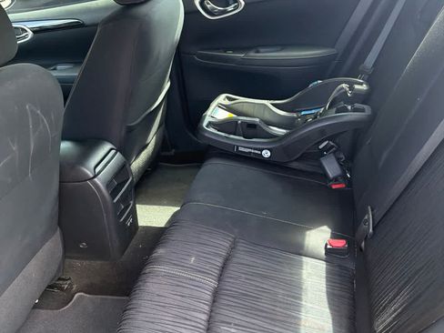 Used 2018 Nissan Sentra SV FWD image 8
