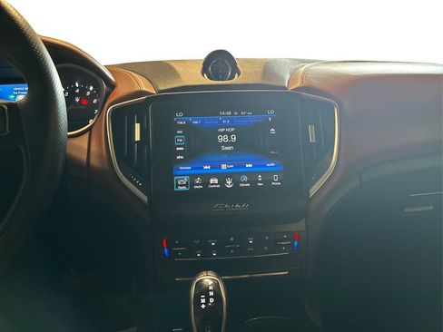 Used 2018 Maserati Ghibli RWD image 22