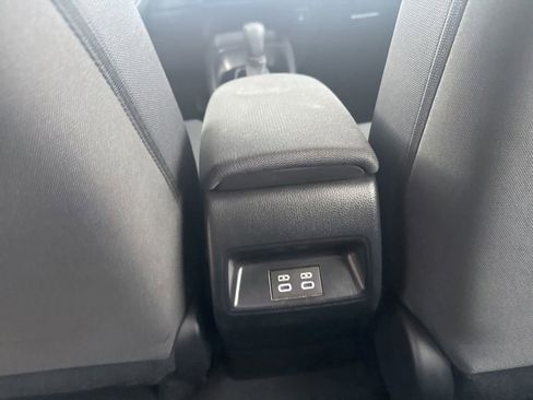 Used 2024 Toyota Corolla LE w/ LE Convenience Package FWD image 25