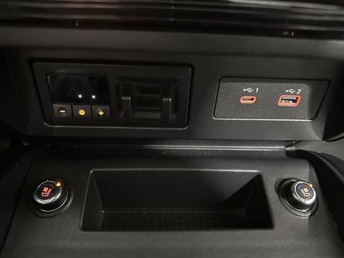 Used 2021 Nissan Titan PRO-4X w/ Pro-4x Convenience Package image 29