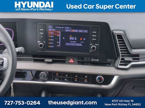 Used 2023 Kia Sportage LX FWD image 18