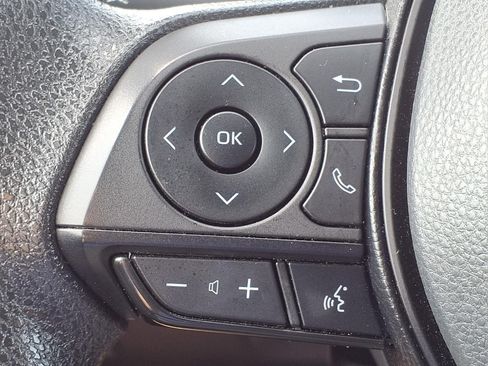 Used 2025 Toyota RAV4 XLE AWD/4WD image 22