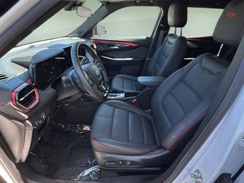 Used 2024 Chevrolet TrailBlazer RS FWD image 20