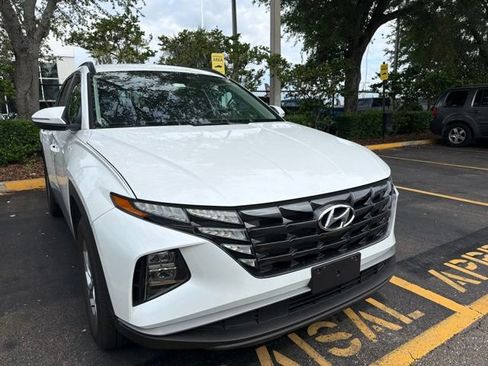 Used 2022 Hyundai Tucson SEL AWD/4WD image 2