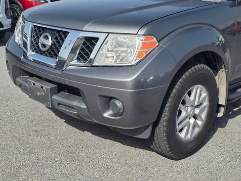 Used 2017 Nissan Frontier SV RWD image 11