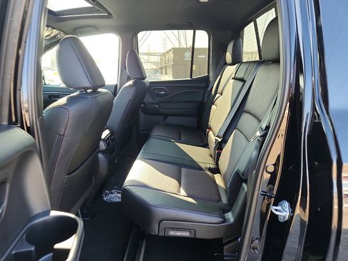 New 2026 Honda Ridgeline Black Edition image 6