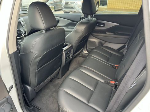 Used 2023 Nissan Murano SV w/ SV Midnight Edition Package image 12